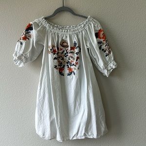 Sadie & Sage Embroidered Mini Dress Small